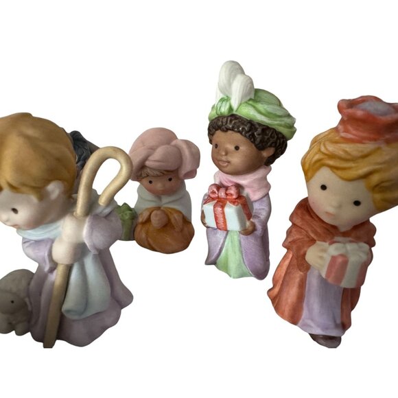Heavenly Blessings Nativity Collection 11-Piece Set 1986-87 Avon - Picture 8 of 16